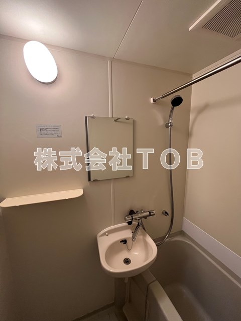 洗面設備　※同物件別号室参考写真※