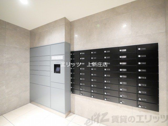 ロビー　メールボックス