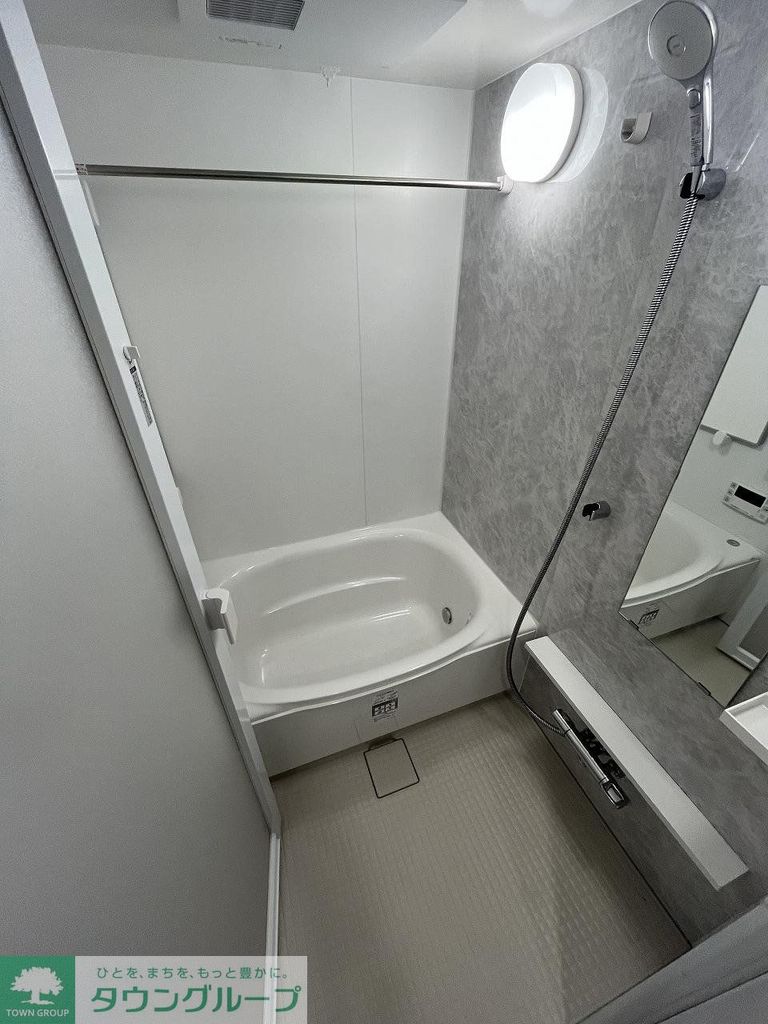 バス・シャワールーム　バス