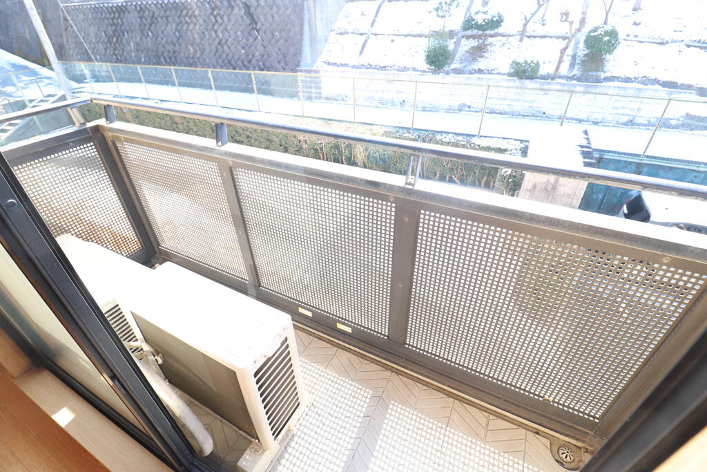 バルコニー　バルコニー