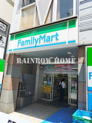 コンビニ　ファミリーマート川越クレアモール店（コンビニ）まで369m