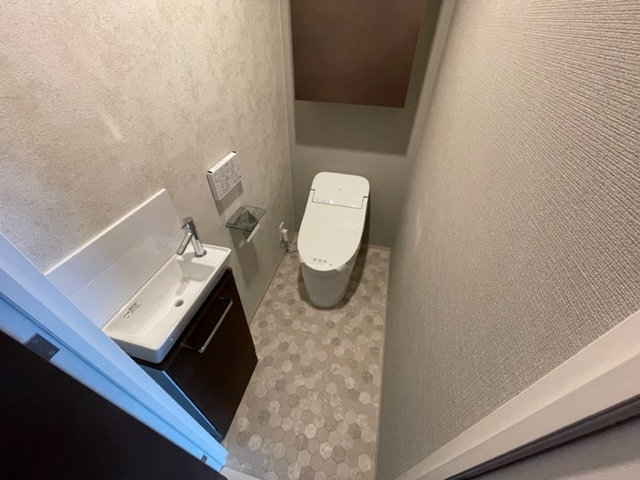 トイレ　別タイプの参考画像