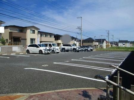 駐車場　駐車場