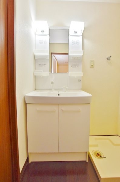 洗面設備　★シャワー付き洗面台★