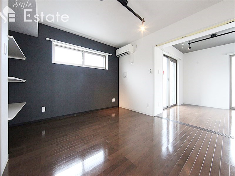 居室・リビング　内装