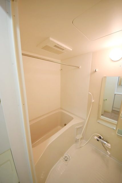 バス・シャワールーム　バス