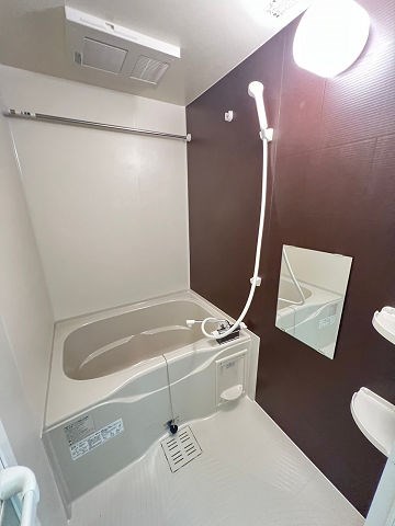 バス・シャワールーム　きれいなお風呂です