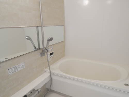 バス・シャワールーム　※同物件別部屋参考画像