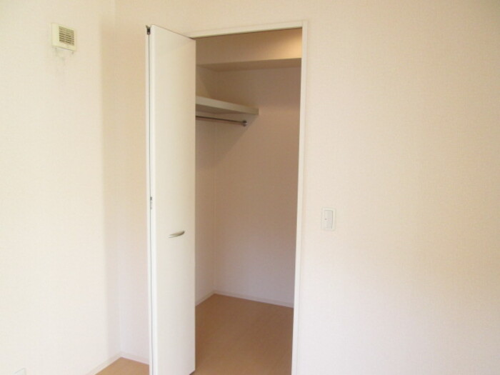 収納　※写真は別号室