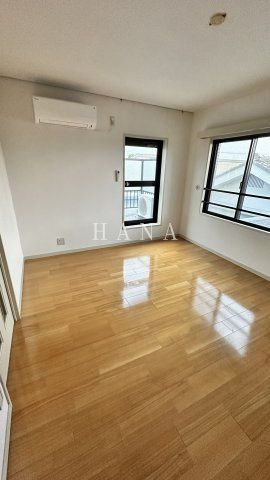 居室・リビング　※別号室参考写真