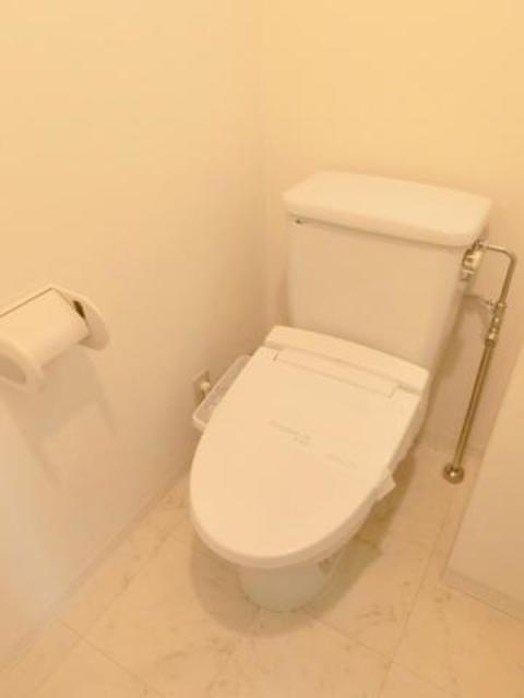 トイレ　同部屋タイプ