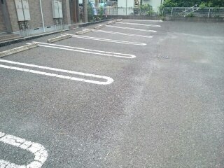 駐車場　駐車場完備です