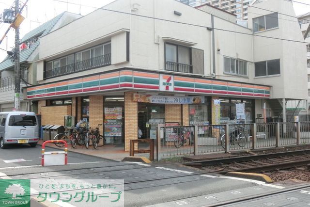 コンビニ　セブンイレブン八幡店（コンビニ）まで200m
