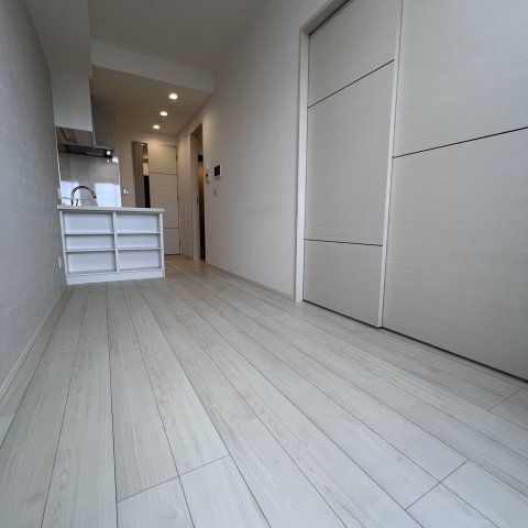 PHOERME TENNOJI Eastの居間写真