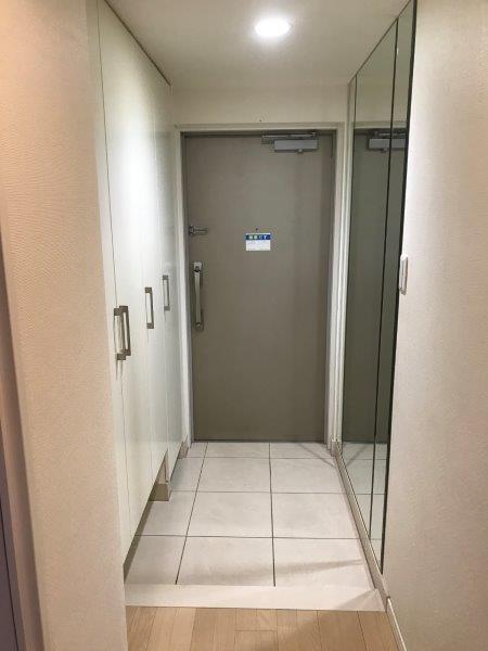 玄関　玄関
