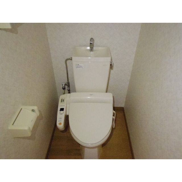 ロイヤルコートのトイレ写真