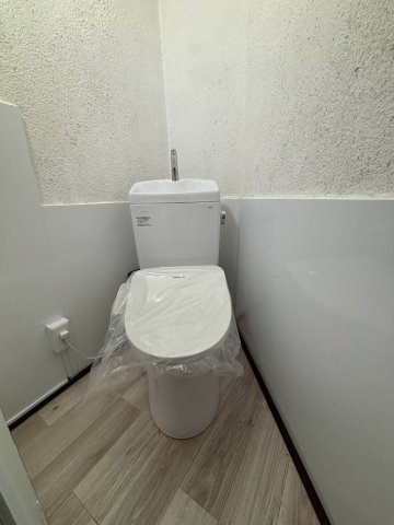 鳳中町戸建8-291-53のトイレ写真