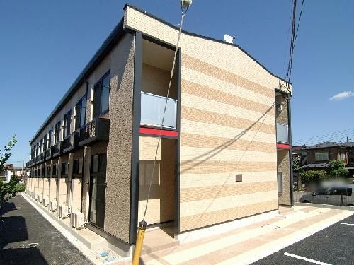 【入間郡三芳町大字藤久保のアパートの建物外観】