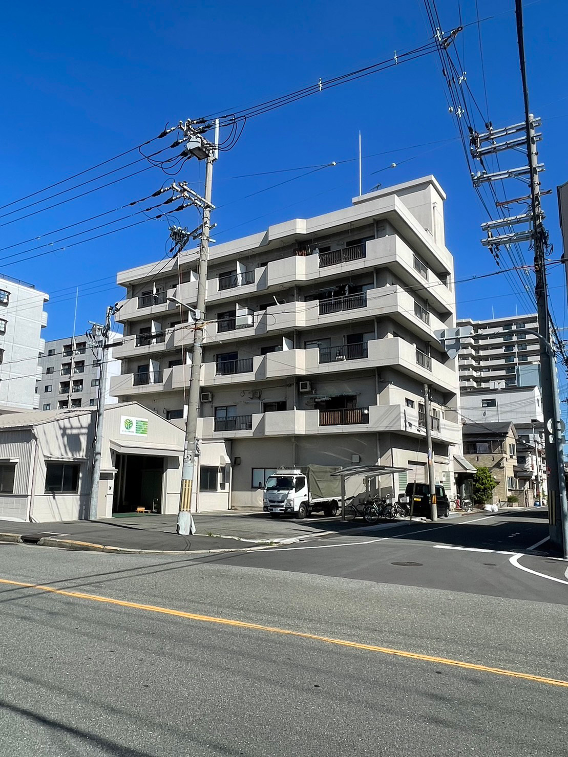 建物外観　全室南向き、眺望良好