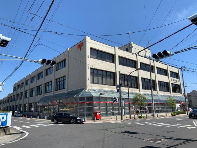 郵便局　郡山郵便局（郵便局）まで748m