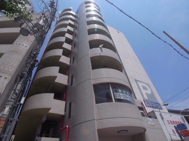神戸市東灘区田中町のマンションの建物外観
