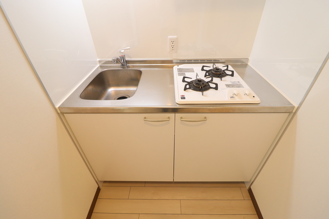 キッチン　ガスコンロ２口付