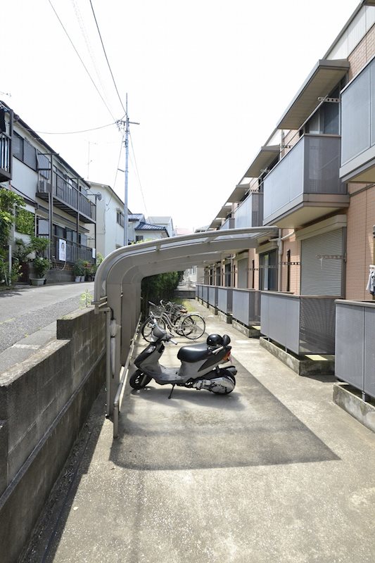 【アビタシオン宮崎台の駐車場】