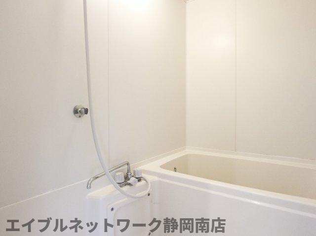 バス・シャワールーム　日々の暮らしに欠かせないお風呂です