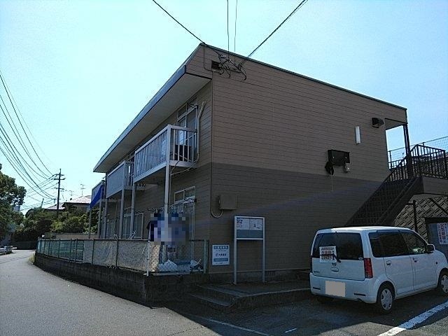 熊本市東区健軍のアパートの建物外観