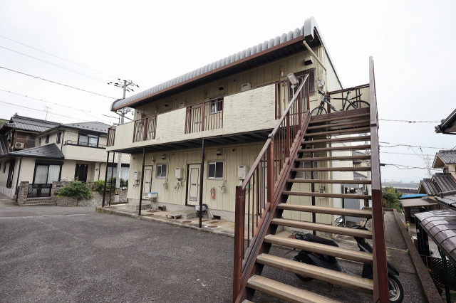 【廿日市市峰高のマンションの建物外観】