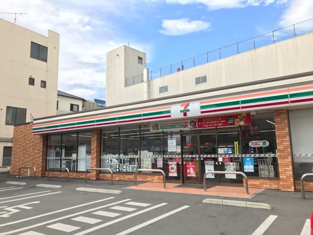 コンビニ　セブンイレブン（コンビニ）まで40m