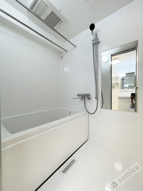 バス・シャワールーム　浴室暖房乾燥機付きバスルーム