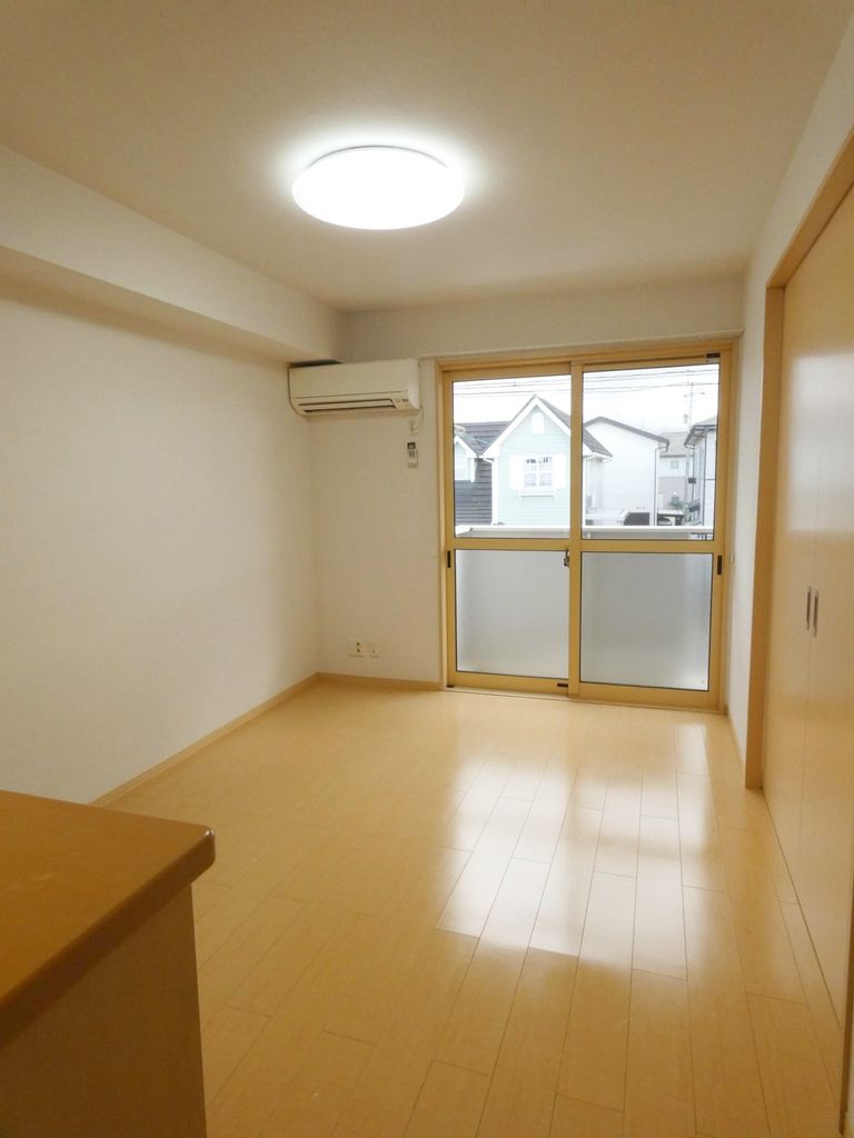 居室・リビング　LDK9.5帖　エアコン付き