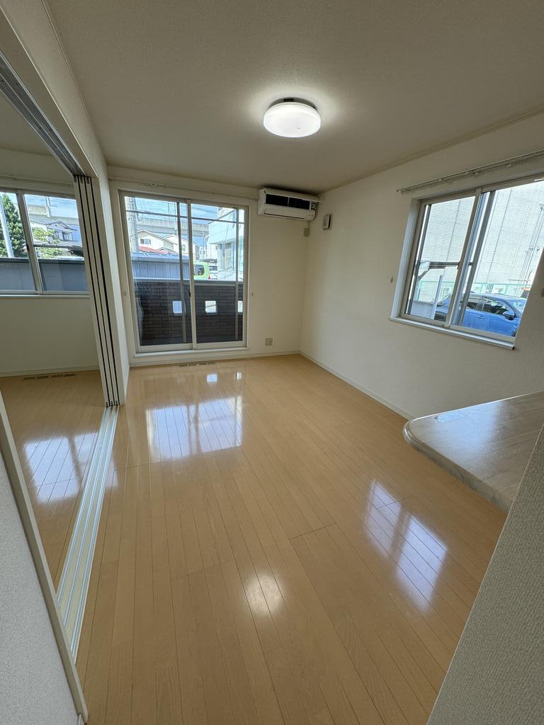 居室・リビング　※1階（1LDK）の参考写真