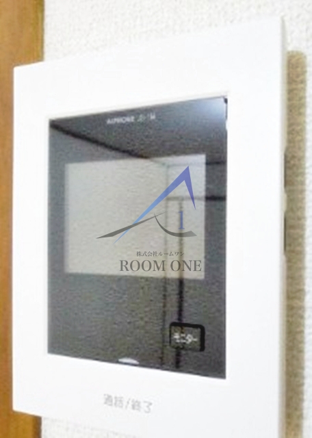 セキュリティ　モニター付きインターホンです。