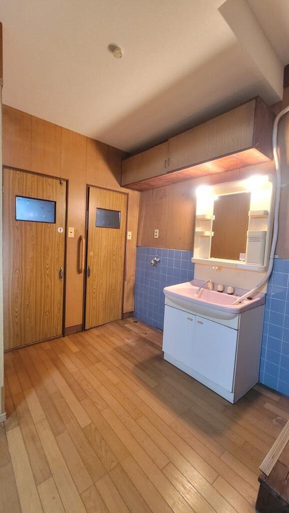 洗面設備　洗面化粧台