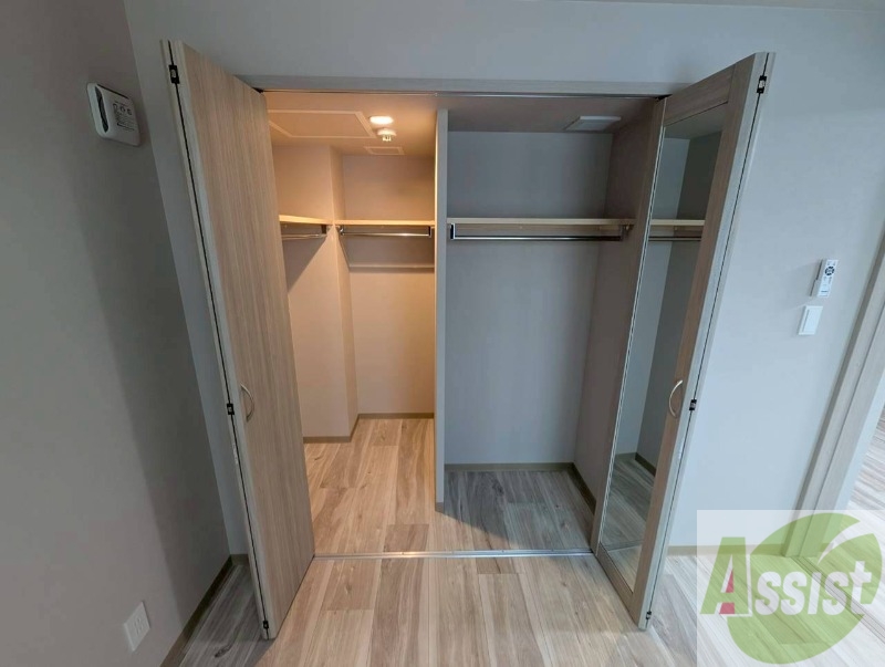 収納　洋室にはクローゼットがあるのですっきり片付きそうです。