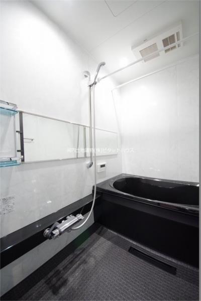 バス・シャワールーム　追い焚き・浴室乾燥機付き