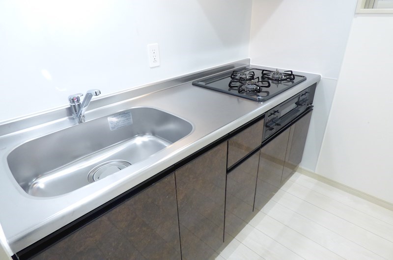 キッチン　※同タイプのお部屋の写真です。現状を優先します。