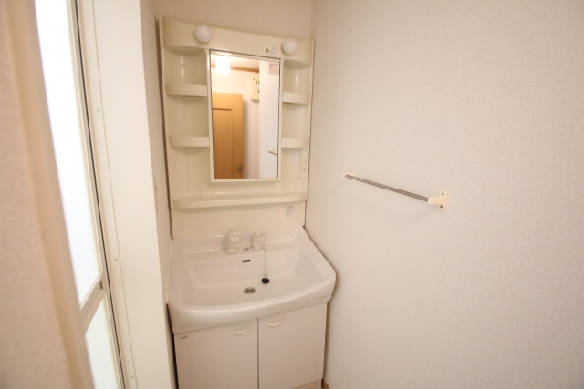 洗面設備　※別室の参考写真の為、現況優先です。