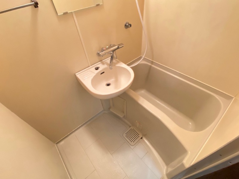 バス・シャワールーム　別号室イメージ