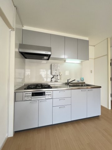 塩屋住宅3号棟のキッチン写真