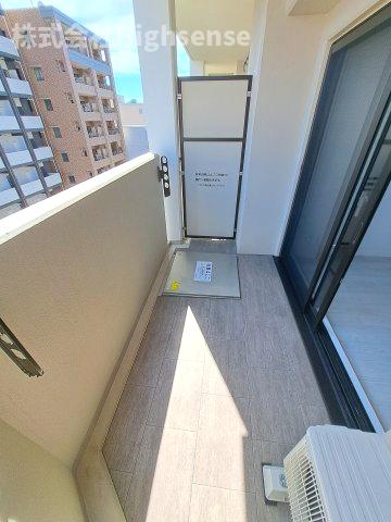 バルコニー　お洗濯にも便利なバルコニー付き