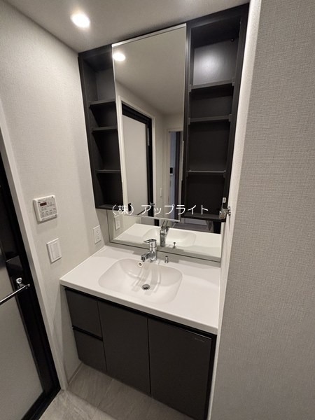 洗面設備　独立洗面台