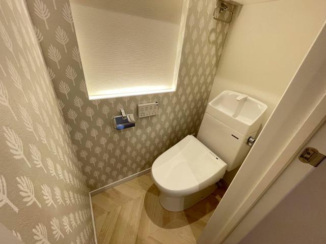 トイレ　トイレ