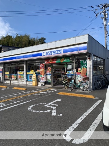 コンビニ　ローソン高知高須本町店（コンビニ）まで92m