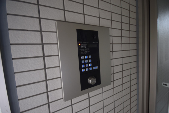 エントランス　オートロック