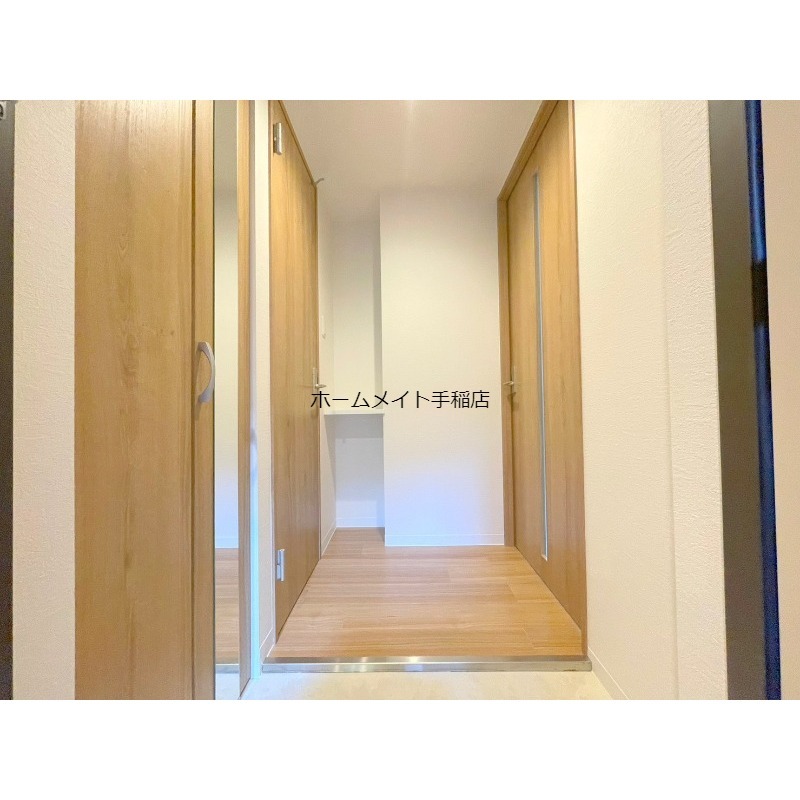 玄関　玄関スペース、シューズボックス付きです♪