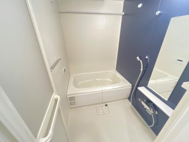 バス・シャワールーム　バスルーム