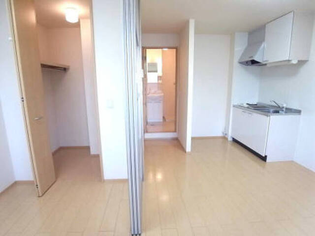 居室・リビング　２０２ＬＤＫ、キッチン